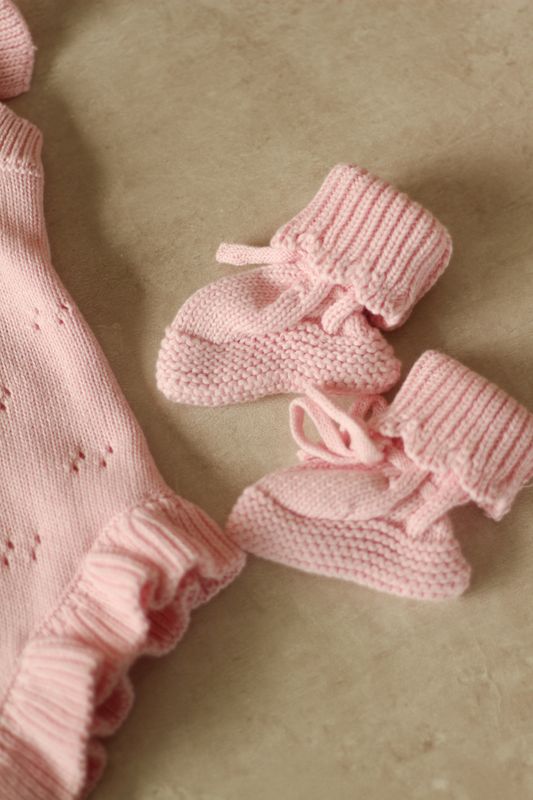 Knit frill babytøfler - soft rose
