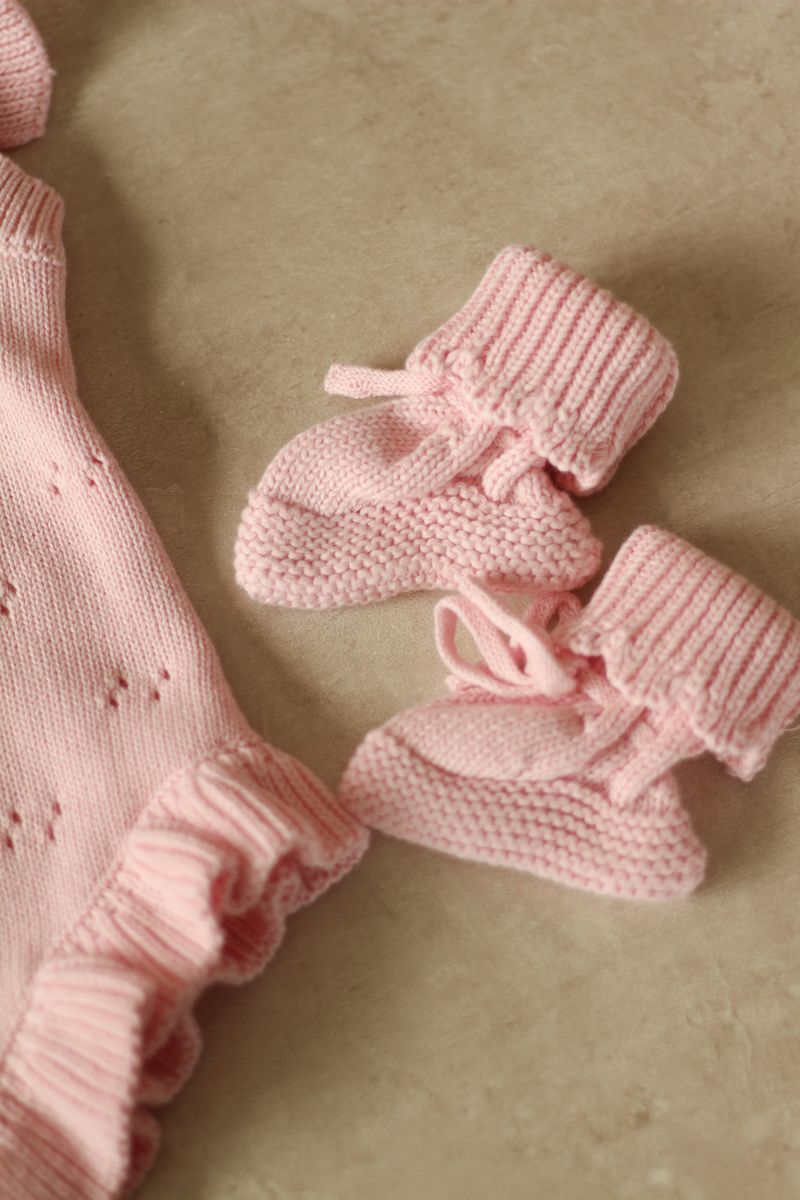 Knit frill babytøfler - soft rose